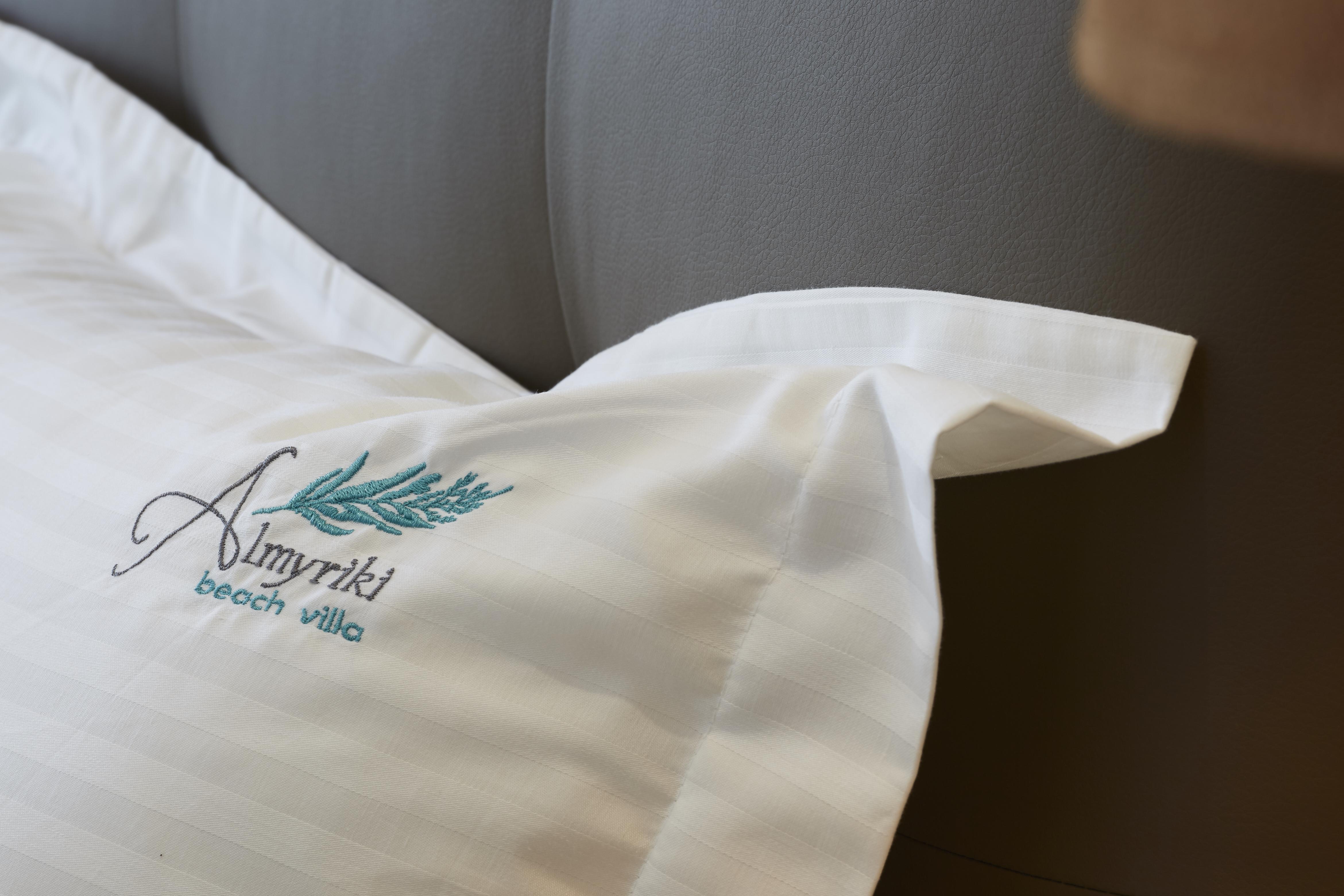 Almyriki Beach Villa โมโนลิธอส ภายนอก รูปภาพ